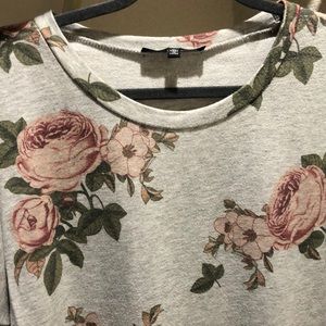 Grey sweater with roses